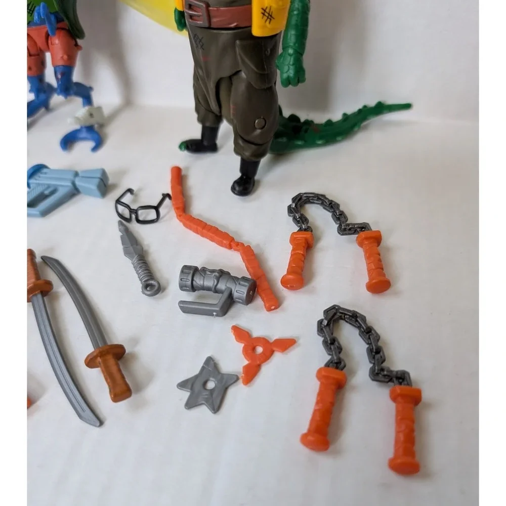 TMNT Mutant Mayhem Leatherhead & Superfly Figures w/ Weapons & Accessories
